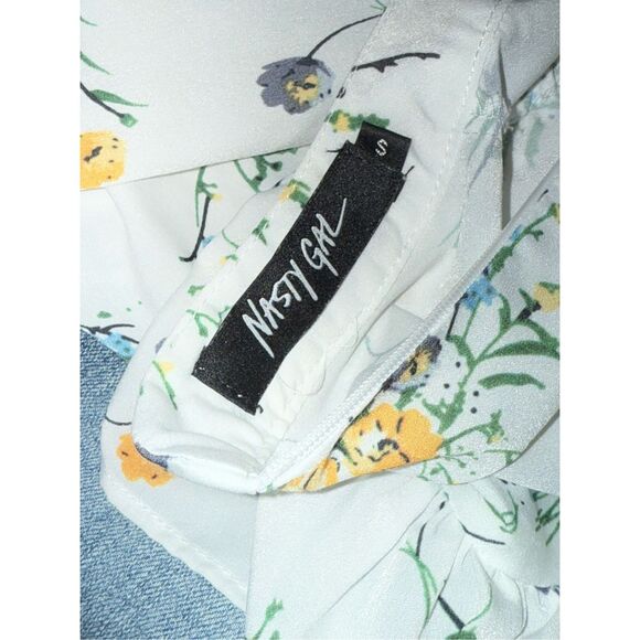 Nasty Gal Spring Floral  Ruffed Mini Prairie Dress Size Small - Picture 4 of 5